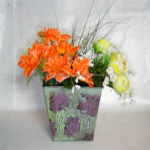 Macetero Decorativo de Diseño Moderno y Clásico, Pequeño, de Hierro con Recubrimiento en Polvo, con Sistema de Autorriego, Ecológico y Duradero - Product Image 6