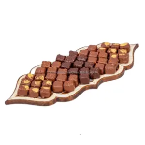Bandeja para servir chocolate de forma redonda hecha de madera de color natural bandeja para servir de la India por Crafts Calling