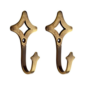 Gancho de pared de latón macizo antiguo con diseño de diamante, gancho individual resistente para toallas y batas, ideal para baño. - Product Image 1
