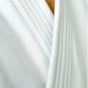 Tenue d'entraînement de karaté traditionnelle – Ensemble d'arts martiaux confortable et durable pour la pratique et les événements - Product Image 6