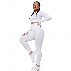 Ensemble de yoga noir uni pour femmes, leggings taille haute longueur complète, haut court à manches longues, tenue de fitness extensible - Product Image 4