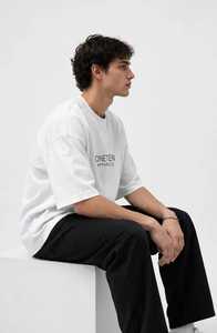 T-shirt en coton blanc pour homme ONETEN APPARELS, coupe classique, manches courtes, col rond, logo sur le devant, respirant, écologique, haut décontracté - Product Image 2