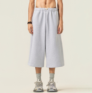 Shorts Capri Unisexe Streetwear en Toile Unie 100% Coton pour Homme, Coupe Ample, Fermeture à Cordon, Taille Mi-Haute Décontractée - Product Image 4