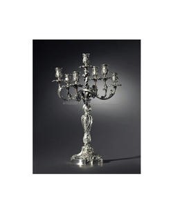 Candelabros decorativos de aluminio de estilo antiguo perfectos para bodas y elegantes centros de mesa de decoración del hogar en temas vintage - Product Image 3