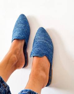 Babuchas de Rafia Hechas a Mano: Zapatillas Marroquíes de Cuero, Mules de Verano - Product Image 3