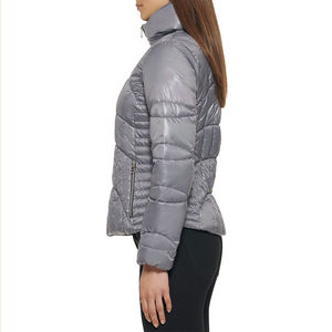 Precios de Fábrica OEM: Chaqueta Acolchada con Capucha de Lona Estampada Personalizada para Mujer, con Logotipo Frontal, Abrigo Casual Transpirable para Invierno - Product Image 3