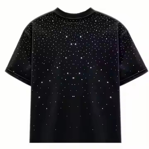 เสื้อยืดผู้ชายคุณภาพพรีเมียมประดับเพชรเทียม ขายส่ง ผลิตจากผ้าฝ้ายถักเนื้อนุ่ม สวมใส่สบายๆ เสื้อยืดผู้ชายประดับเพชรเทียม - Product Image 1