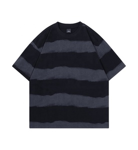 เสื้อยืดคอกลมแขนสั้นลายทางทรงโอเวอร์ไซส์ ผ้าฝ้าย 100% หนา 220 กรัม สำหรับผู้ชายและผู้หญิง สวมใส่สบายๆ - Product Image 2