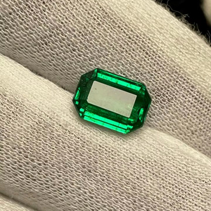 Esmeralda Zambiana Natural Verde, Corte Octogonal, Calidad AAA, para Joyería, Precio al por Mayor, en Lotes - Product Image 1