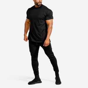 T-shirt de sport pour homme, léger et extensible, pour l'entraînement et les exercices, vêtements de sport pour homme avec logo personnalisé - Product Image 2