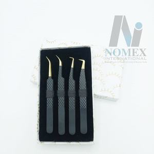 แหนบต่อขนตาคุณภาพสูง สแตนเลสสตีล ปลายเคลือบทอง จับถนัดมือ ดีไซน์เพชร สำหรับดูแลขนตาแบบวอลลุ่ม - Product Image 1