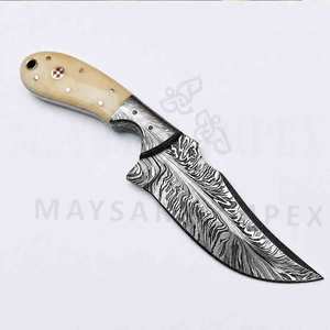 Cuchillo de Caza Skinner de Acero Damasco con Patrón de Plumas, en Oferta - Product Image 2