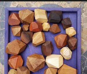 BEST SELLING Tumi Ishi en bois naturel |   Jeu de construction de tours en pierres naturelles, artisanal et écoresponsable - Product Image 6
