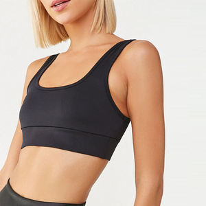 Women's Black Scoop Neck Seamless Sports <b>Bra</b> <b>Racerback</b> Medium Support Breathable Yoga Fitness Top Solid Style - Product Image 1