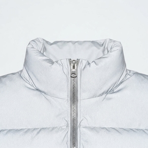 Chaqueta Acolchada Blanca Unisex con Cuello Alto, Cierre de Cremallera, Resistente al Viento, Relleno de Poliéster, Corta, Informal, para Invierno - Product Image 5