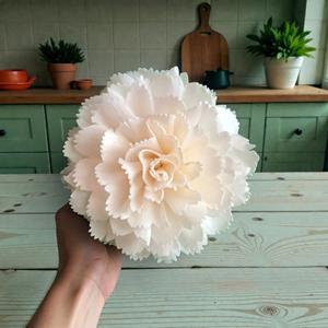 ดอกไม้โซล่าวู้ด VADEE SOLA WOOD FLOWER ทำมือ ดอกคาร์เนชั่นจากไม้โซล่าวู้ด ขนาด 8.5 ซม.  ทำจากเส้นใยพืชเซสบานียา จากประเทศไทย - Product Image 1