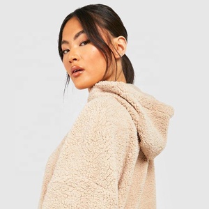 Sweat-shirt à capuche oversize personnalisé pour femme en polaire Teddy, à manches longues, brodé de strass, épais et chaud pour l'hiver - Product Image 4