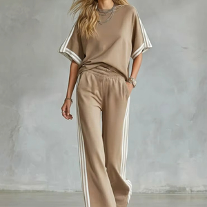 Conjunto Casual Beige para Mujer, Camiseta Holgada y Pantalones Anchos - Product Image 1