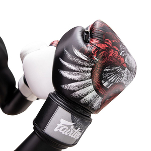 ถุงมือชกมวย Fairtex คุณภาพพรีเมียม ดีไซน์สวยงาม หนังวัวแท้ สายรัดหนังแท้ สำหรับการต่อสู้ระดับมืออาชีพ - Product Image 6