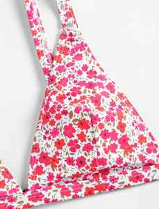 Conjunto de bikini push-up de 2 piezas para mujer con estampado por sublimación, logo frontal en tela tejida y tanga de corte alto triangular - Product Image 5