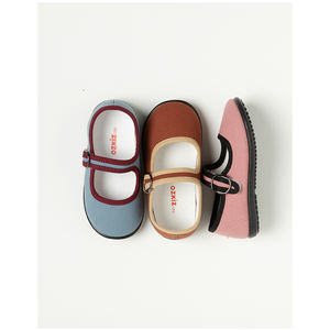 Zapatos Planos OZKIZ Estilo Mary Jane Coreanos Cómodos y Transpirables para Niñas de 4 a 6 Años, Primavera/Otoño, Moda Infantil al por Mayor - Product Image 1