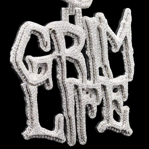 Pendentif pour homme personnalisé en alliage plaqué or avec diamants glacés, style hip-hop urbain, grand prestige - Product Image 1
