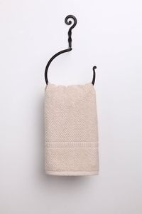 Luxury Iron Towel Ring Wall Mounted Bathroom Accessory Elegant Hand Towel Holder With <b>Strong</b> Iron Construction - Product Image 4