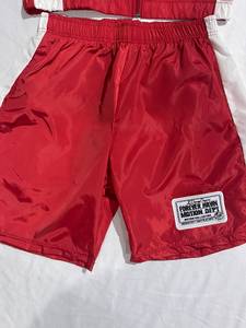 Conjunto Deportivo Rojo de Manga Corta con Cierre Frontal y Logotipo, Estilo Deportivo, Unisex para Adultos, Ropa de Verano, Diseño 2 en 1, Resistente al Viento y Ligero - Product Image 4