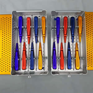 ชุดเครื่องมือผ่าตัดกระดูกต้นคอแบบมีสีระบุ (8 ชิ้น) - สแตนเลสสตีล |   ชุดอุปกรณ์ผ่าตัดกระดูกสันหลังแบบใช้ซ้ำได้และฆ่าเชื้อได้ด้วยหม้อนึ่งความดันสูง - Product Image 5