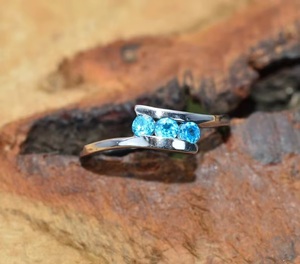 Bague en argent sterling 925 avec topaze bleue naturelle, faite à la main, pierre de naissance de décembre, bijoux fins, cadeau pour elle - Product Image 2