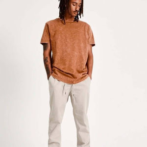 Camiseta de algodón 100% de alto gramaje con lavado ácido para hombre, OEM/ODM, antiarrugas, estilo casual, alta calidad, estilo urbano, lisa, oversize - Product Image 3