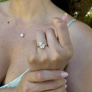 Bague de fiançailles solitaire en diamant poire de 2,82 carats en or jaune 14 carats, certifiée IGI, bague de mariage - Product Image 2
