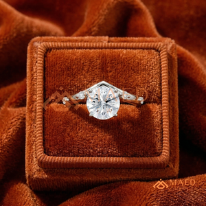 Round Brilliant Chevron <b>Solitaire</b> with Accent Band – Sterling <b>Silver</b> Wishbone Engagement <b>Ring</b> Minimalist <b>Silver</b> V-Shaped Round - Product Image 4