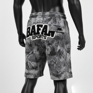 Shorts Premium de Felpa de Algodón de 340 GSM con Lavado Ácido, Color Gris Negro con Estampado Splash y Parche de Chenilla con Logotipo para Hombre - Product Image 5