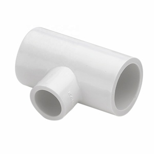 Coudes à quatre-vingt-dix degrés en PVC pour un flux fluide dans les conduites de liquides, utilisation en plomberie et en installation utilitaire - Product Image 5
