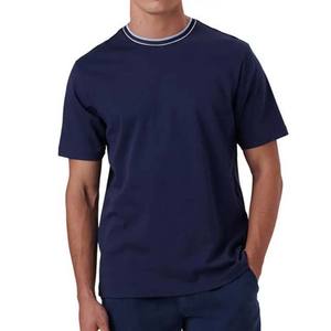 Camiseta de Cuello en V para Hombre, 100% Algodón de Alta Calidad, Secado Rápido, Logotipo Personalizable, Diseño Sólido, 180 Gramos, Impresión Serigrafiada, Tejido de Punto - Product Image 3