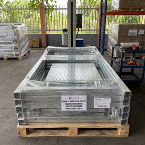 LIPHOCO Individual <b>Cow</b> Box Disease Isolation Crate Hot Dipped Galvanized Steel Frame 3000x1500x2500mm ISO 9001 SMETA Certified - Product Image 5