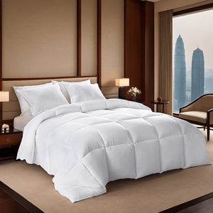 Piumino Ultra Morbido Bianco Extra Large con Trapuntatura a Quadri, Qualità Lusso da Hotel per Camere da Letto e Pensioni, Ultra Confortevole - Product Image 1