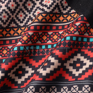 T-shirt pour homme, style personnalisé, fabriqué au Pakistan, de bonne qualité, impression personnalisée, manches courtes. - Product Image 4