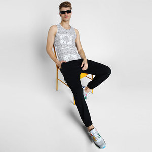 Débardeur décontracté pour homme, dernier style et nouveau design, fabriqué avec les meilleurs matériaux, personnalisable, prix de gros, fabriqué au Pakistan - Product Image 4