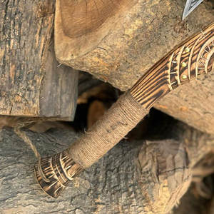 Hacha Vikinga Nórdica Escandinava con Cabeza de Acero al Carbono Hecha a Mano, Mango de Madera, Decorativa, Coleccionable, para Supervivencia - Product Image 5