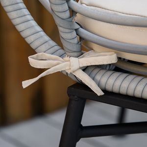 Per Outsunny Look moderno bianco crema Set Patio 3 pezzi PE Rattan vimini da esterno bistrot mobili in vetro temperato tavolo da giardino - Product Image 5