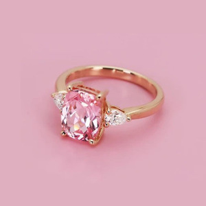 Anello <span class=keywords><strong>di</strong></span> Fidanzamento SGARIT Personalizzato in Oro 18K con Diamante Coltivato in Laboratorio IGI Vvs D 3ct Taglio Radiant per Matrimoni e Feste - Product Image 5