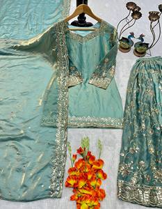 Nouvelle tenue de soirée design pour femme : haut et pantalon palazzo. Avec un dupatta élégant et des broderies - Product Image 4