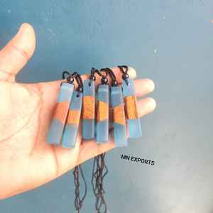 MN EXPORTS Collar de cadena de madera con diseño de ángel personalizable para niñas, artesanía de resina - Product Image 6