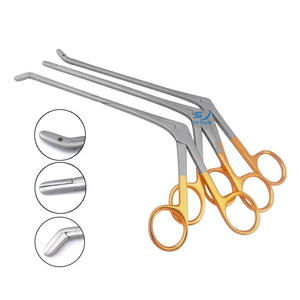 Pinza Quirúrgica Pituitaria con Mordazas en Forma de Copa, Mango Anillado Bañado en Oro, Acero Inoxidable de Grado Quirúrgico - Product Image 1