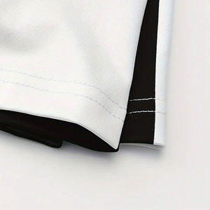 Ensemble d'uniformes de cheerleading personnalisés haut de gamme noir et blanc - Haut court sans manches à bretelles croisées avec motif étoile et jupe plissée taille haute - Product Image 5