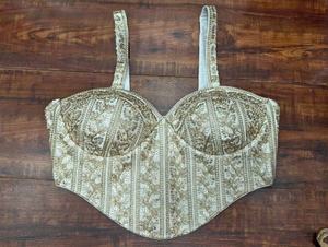 Chemisier de mariée en nylon tissé vintage ivoire, respirant, anti-plis, à col cœur, pour le printemps/été/hiver - Product Image 2