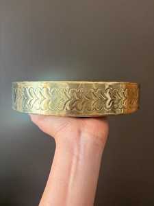 Sac à main en forme de lune à prix raisonnable, sac de mariage en laiton de qualité supérieure, accessoires pour femmes avec termes OEM ODM chez Universal Overseas - Product Image 6