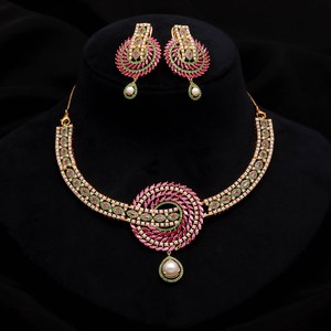 Elegante Conjunto de Collar de Perlas y Rubíes con Pendientes, Chapado en Oro de 22K, Collar Nupcial del Sur de la India, Joyería Tradicional, Regalo - Product Image 1